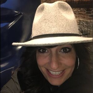 Meet your Posher, Gail